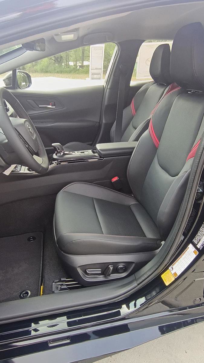 New 2026 Toyota Prius Plug-In Hybrid image 10