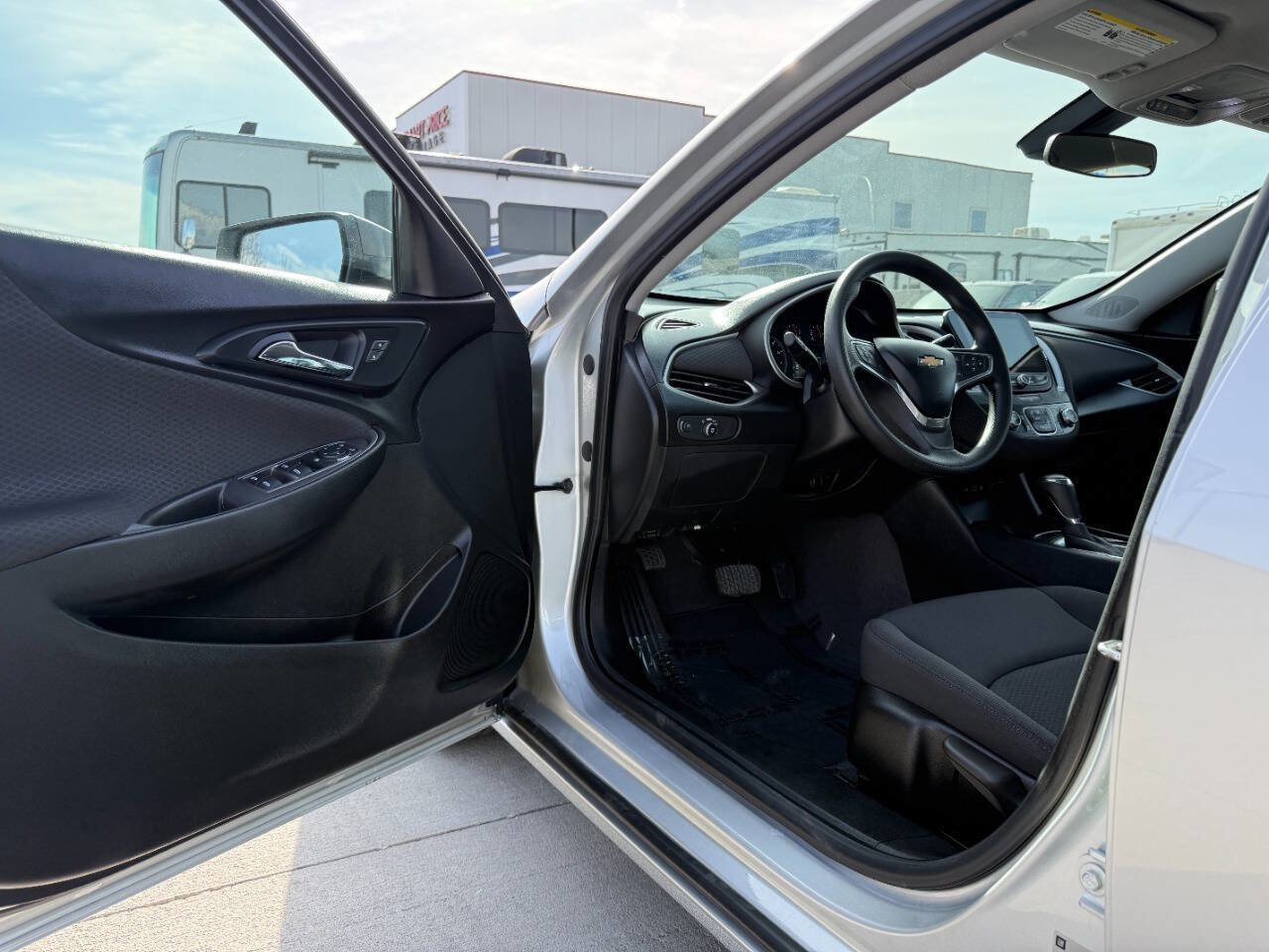 Used 2019 Chevrolet Malibu LS image 14