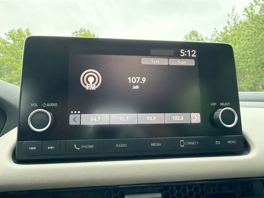 Used 2024 Honda HR-V LX image 12