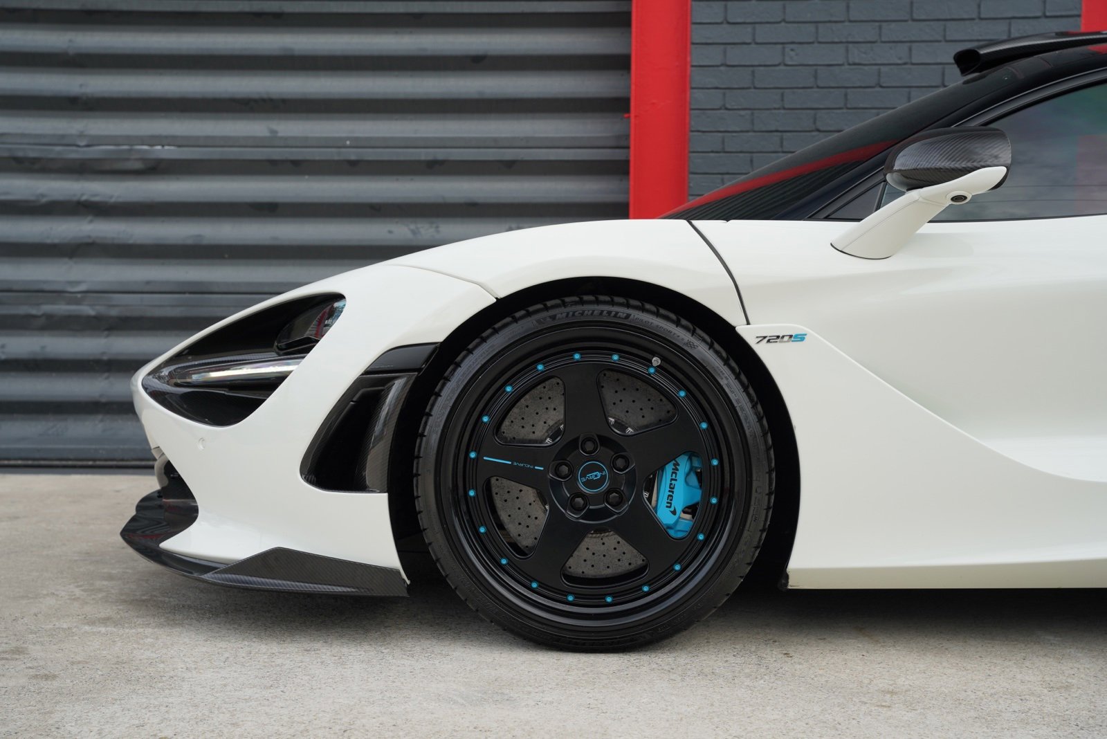 Used 2018 McLaren 720S Performance image 9