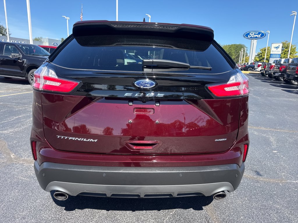 Used 2024 Ford Edge Titanium w/ Equipment Group 301A AWD/4WD image 9
