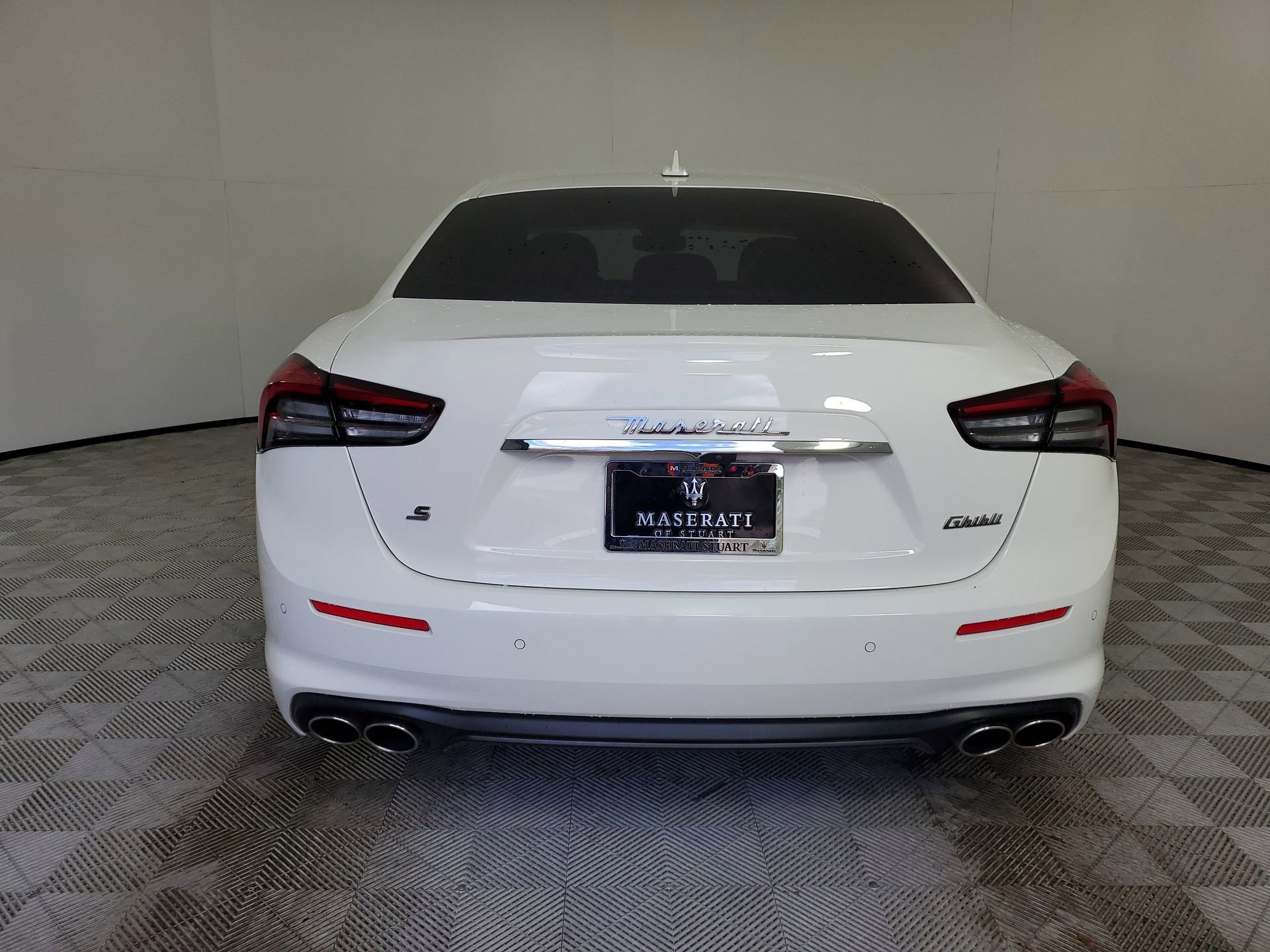 Used 2021 Maserati Ghibli S image 9