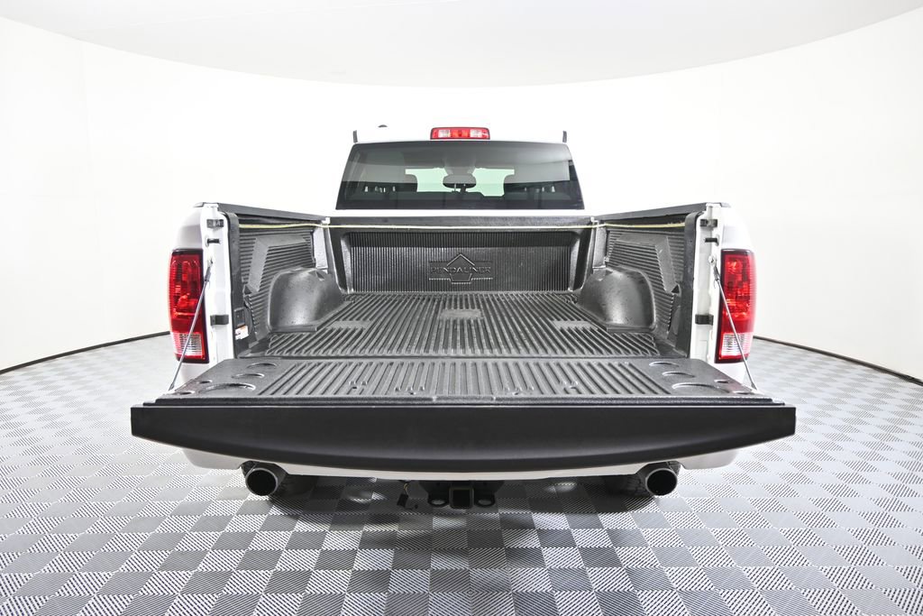 Used 2019 RAM 1500 Express w/ Express Value Package AWD/4WD image 6
