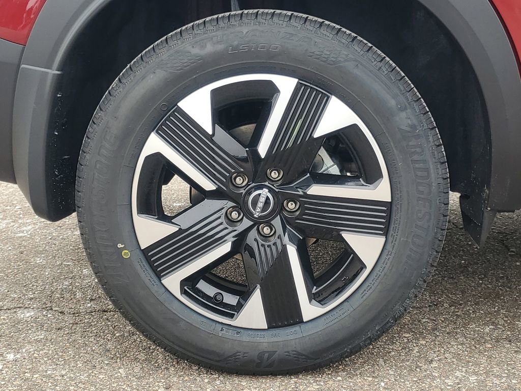 New 2026 Nissan Kicks SV w/ Cold Weather Package AWD/4WD image 5