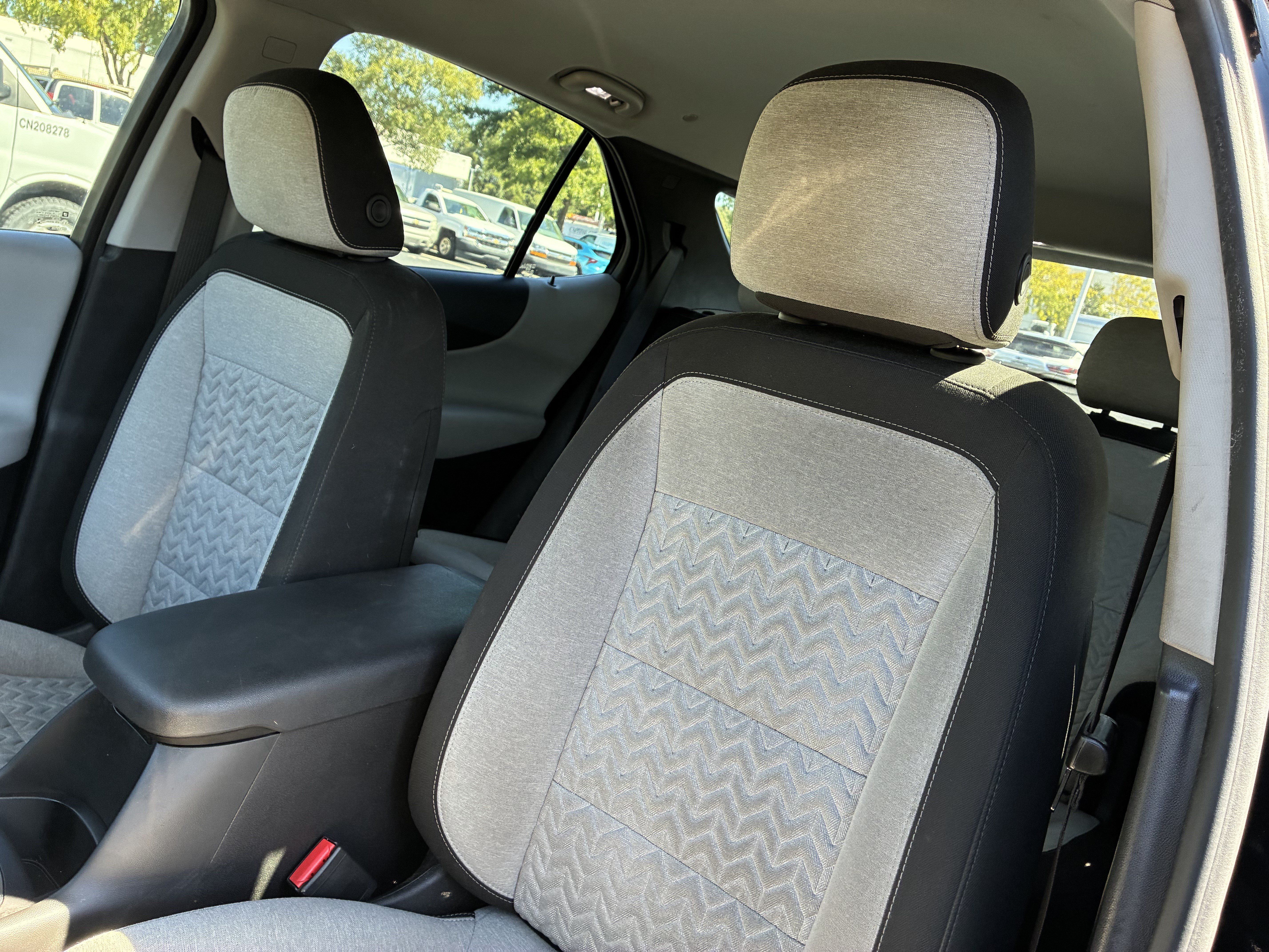 Used 2023 Chevrolet Equinox LS FWD image 21