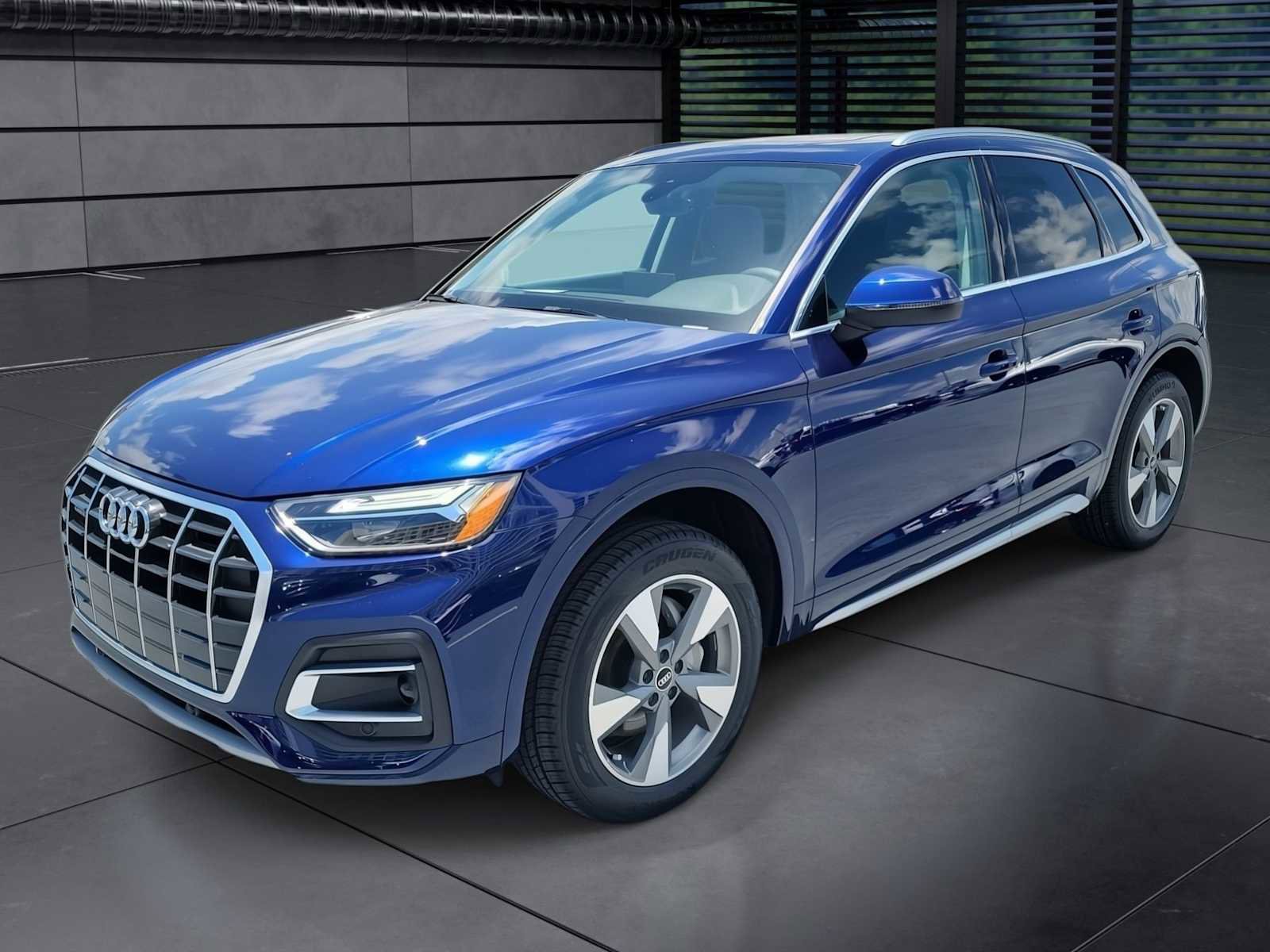 Certified 2024 Audi Q5 2.0T Premium w/ Convenience Package AWD/4WD video 1