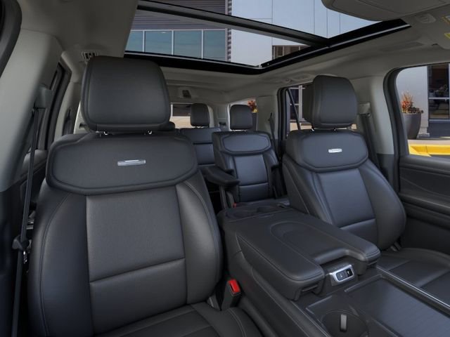 New 2026 Ford Expedition Platinum w/ Driver's Package AWD/4WD image 10