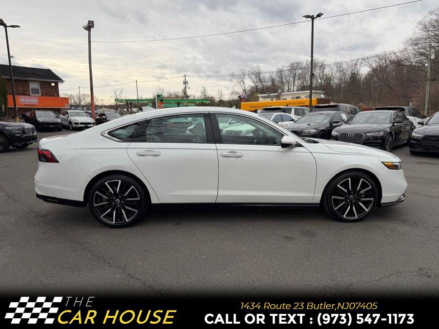 Used 2024 Honda Accord Touring image 9