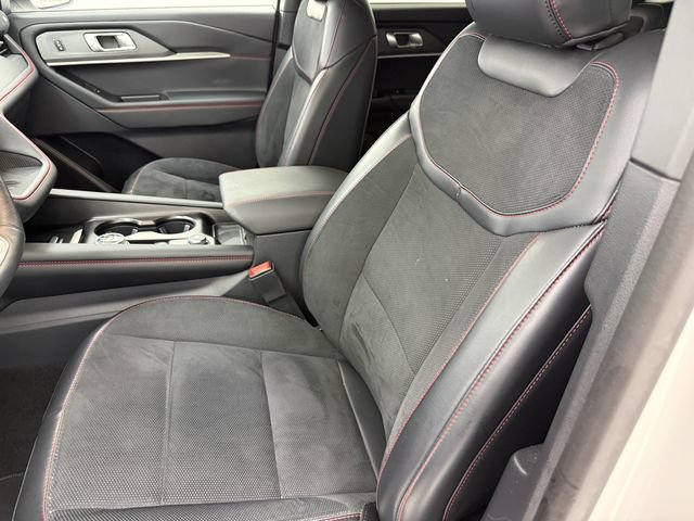 Used 2025 Ford Explorer ST RWD image 26