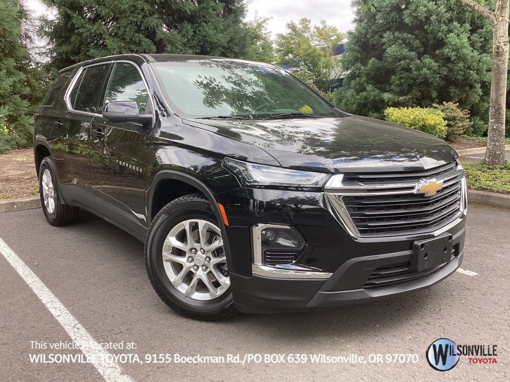 Used 2023 Chevrolet Traverse LS