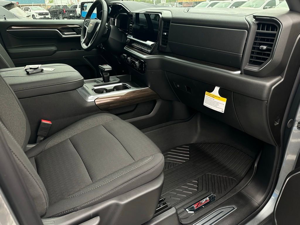 New 2026 Chevrolet Silverado 1500 LT w/ Z71 Off-Road Package image 15