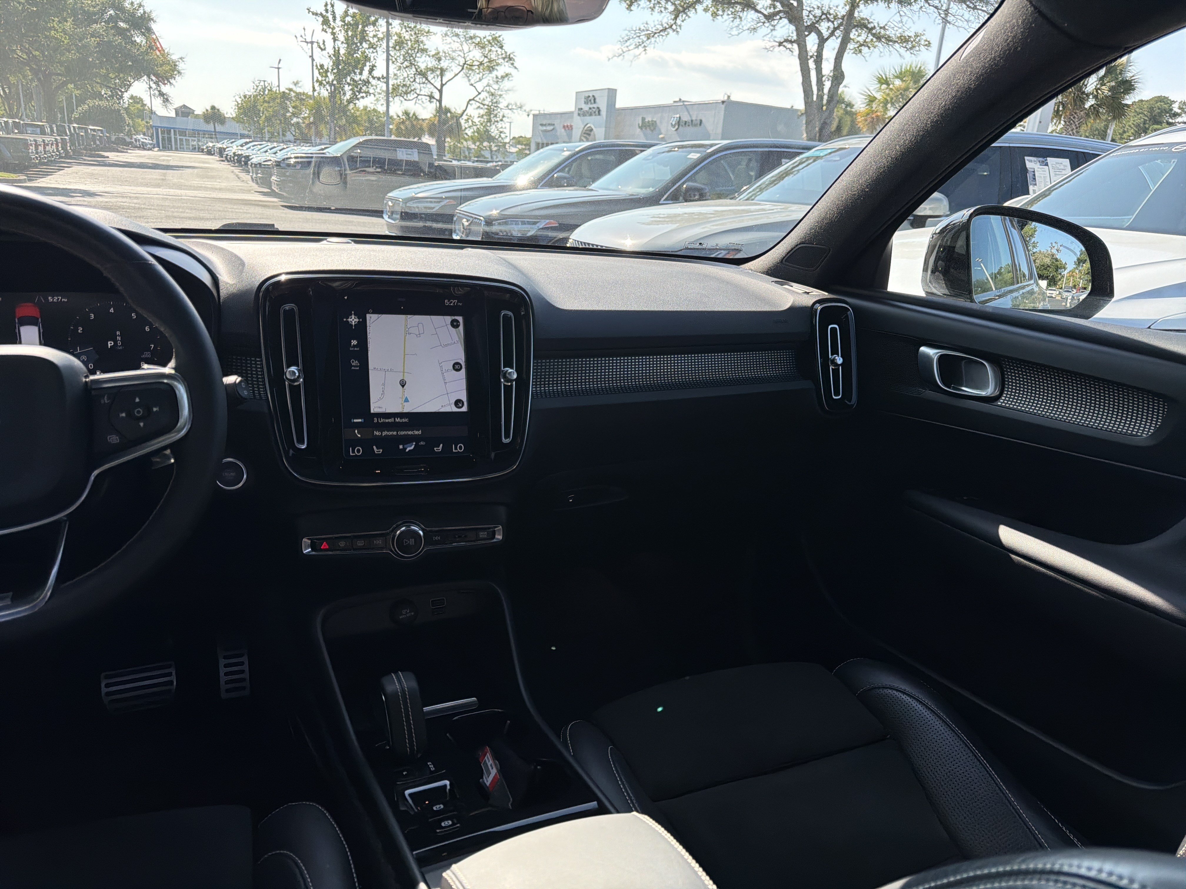 Used 2019 Volvo XC40 T5 R-Design AWD/4WD image 30