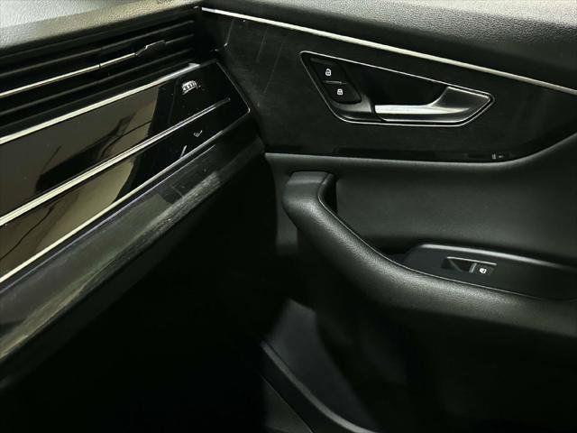 Used 2019 Audi Q8 Premium w/ Convenience Package AWD/4WD image 26
