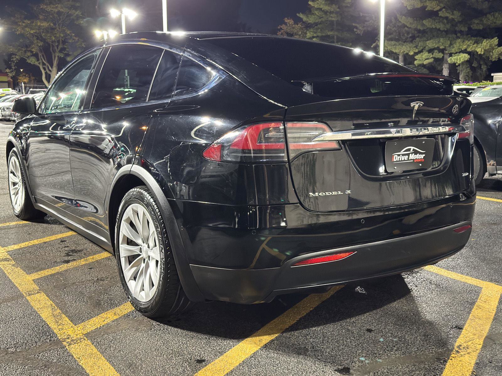 Used 2018 Tesla Model X 75D image 19