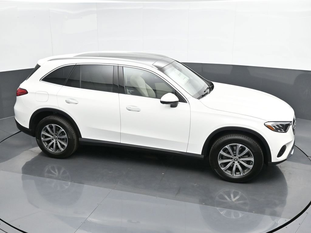 New 2025 Mercedes-Benz GLC 300 4MATIC image 32