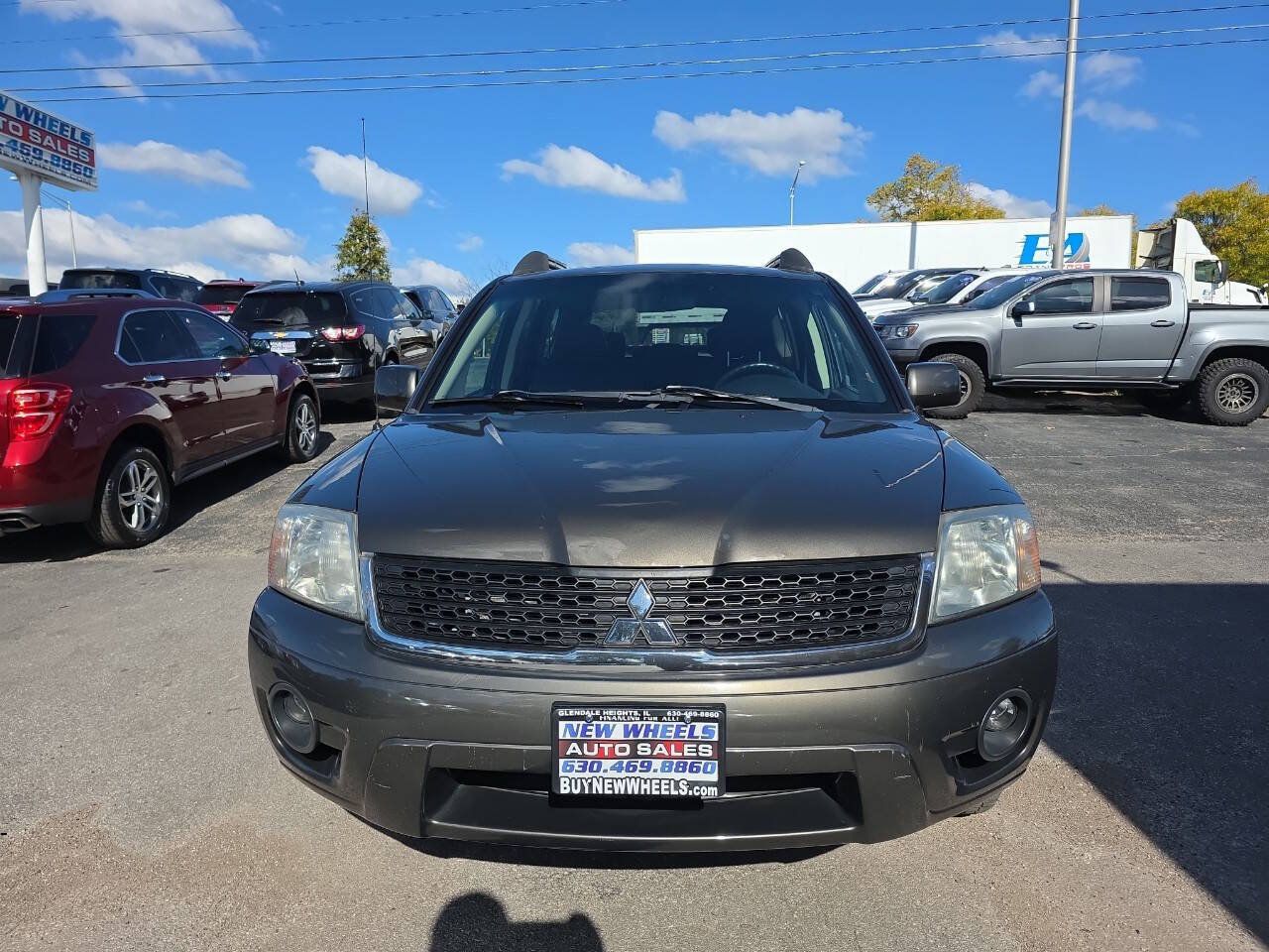 Used 2010 Mitsubishi Endeavor SE FWD image 4