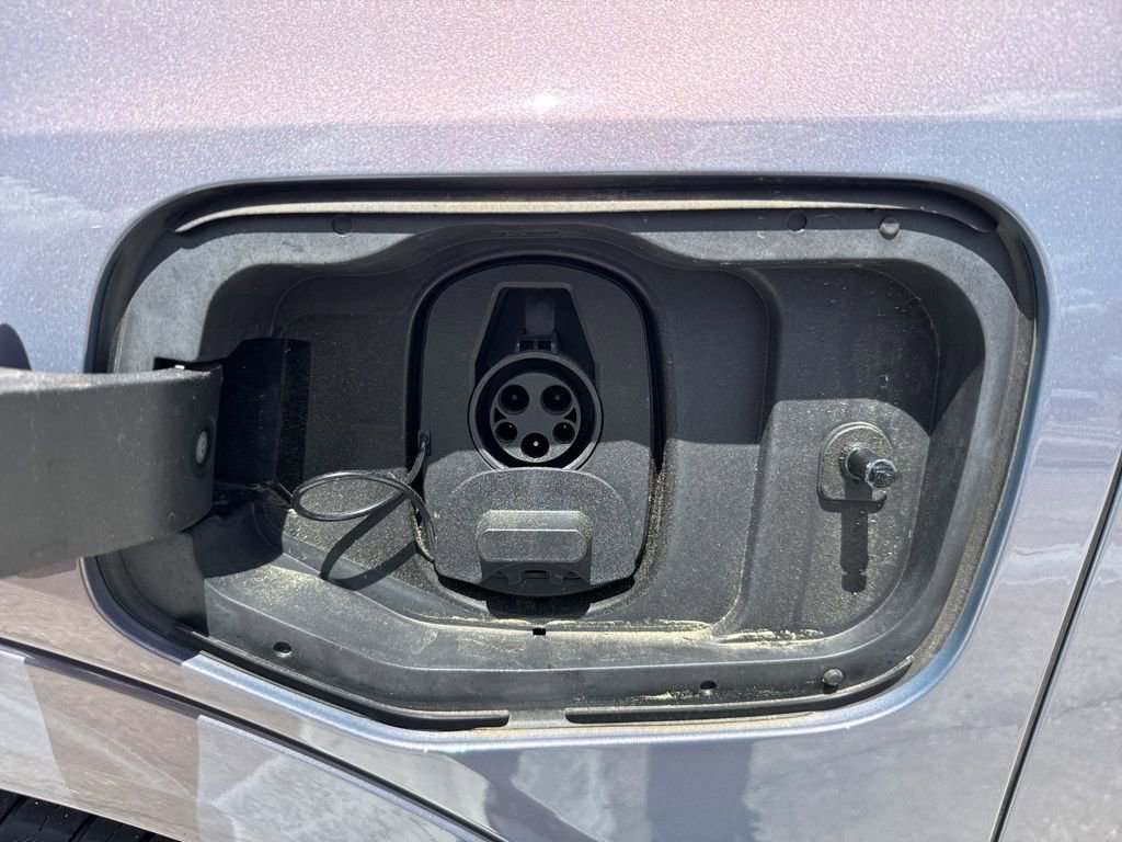 Used 2025 Chevrolet Equinox EV LT FWD image 14