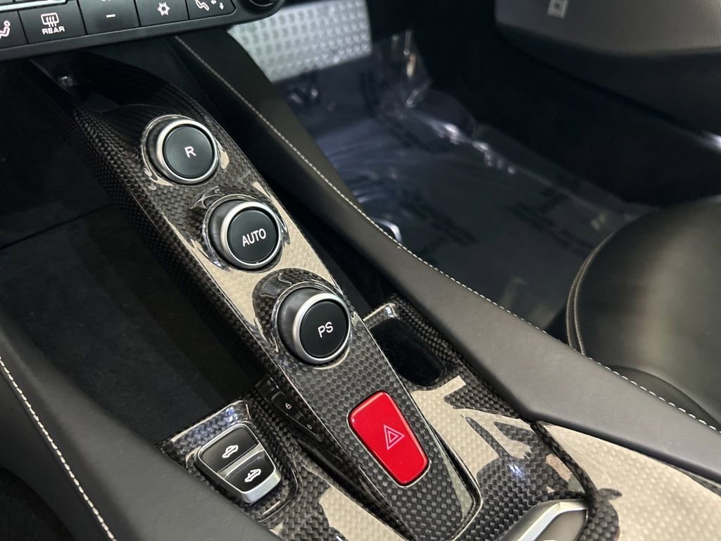 Used 2019 Ferrari Portofino image 23