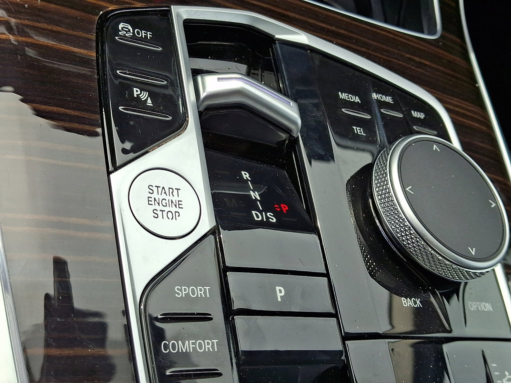 Used 2026 BMW X7 xDrive40i image 26