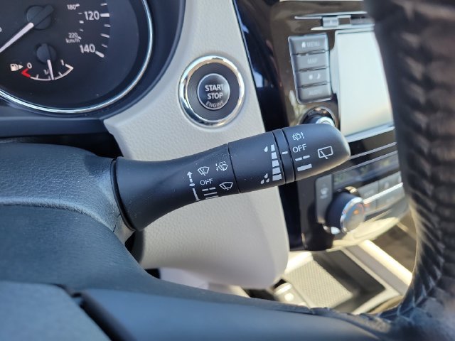 Used 2022 Nissan Rogue Sport SL FWD image 26