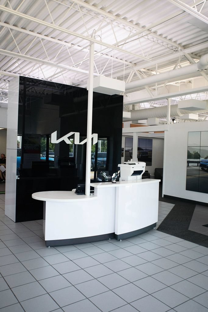 Used 2023 Jeep Cherokee Altitude Lux AWD/4WD image 5