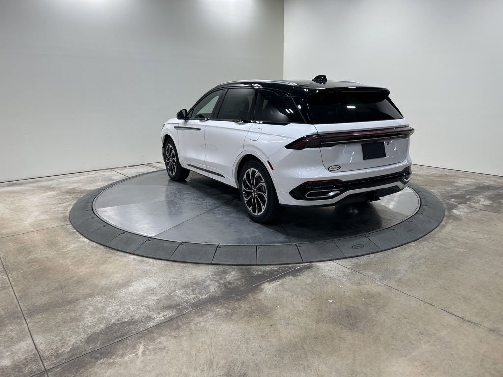 New 2026 Lincoln Nautilus Reserve image 7