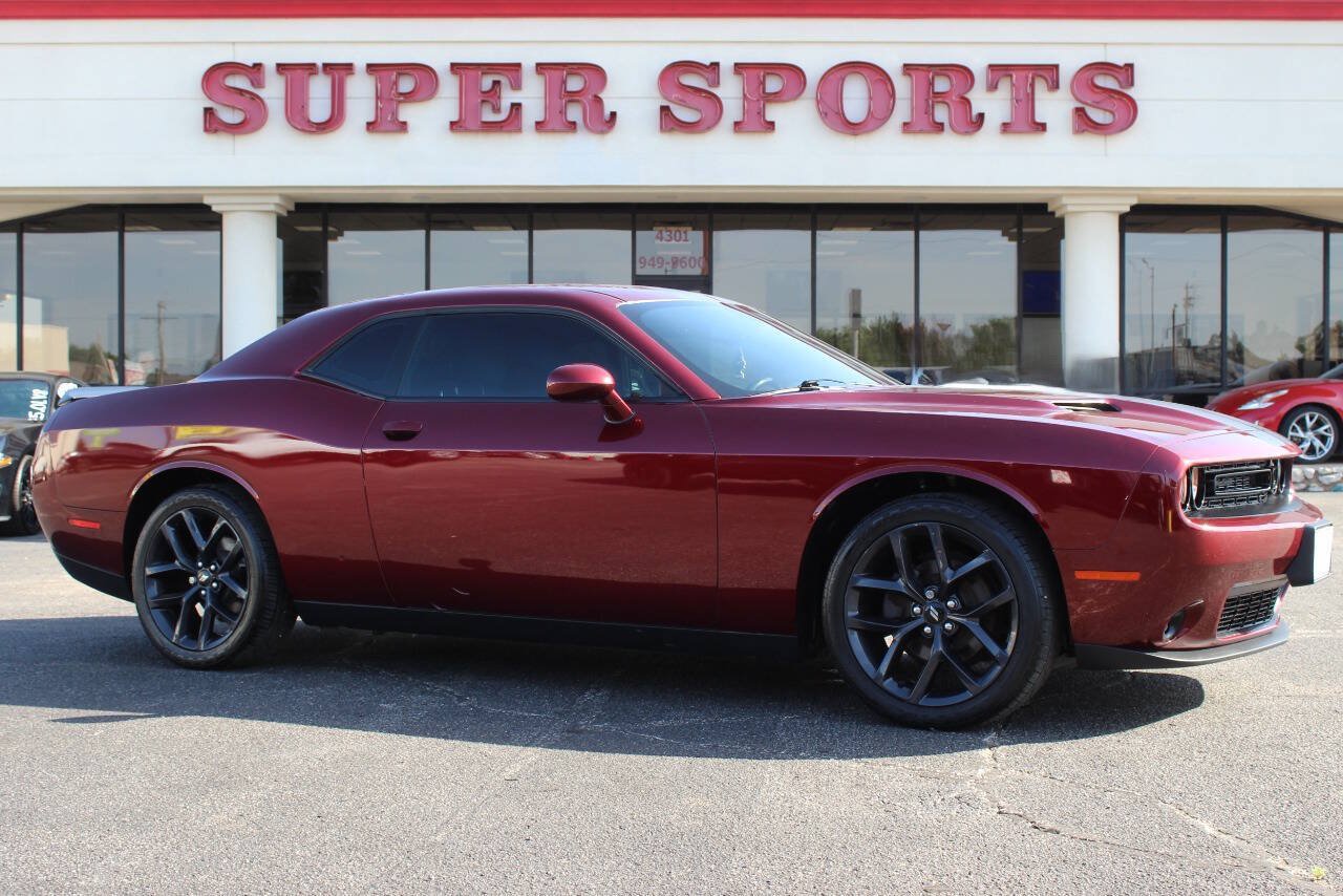Used 2019 Dodge Challenger SXT w/ Blacktop Package