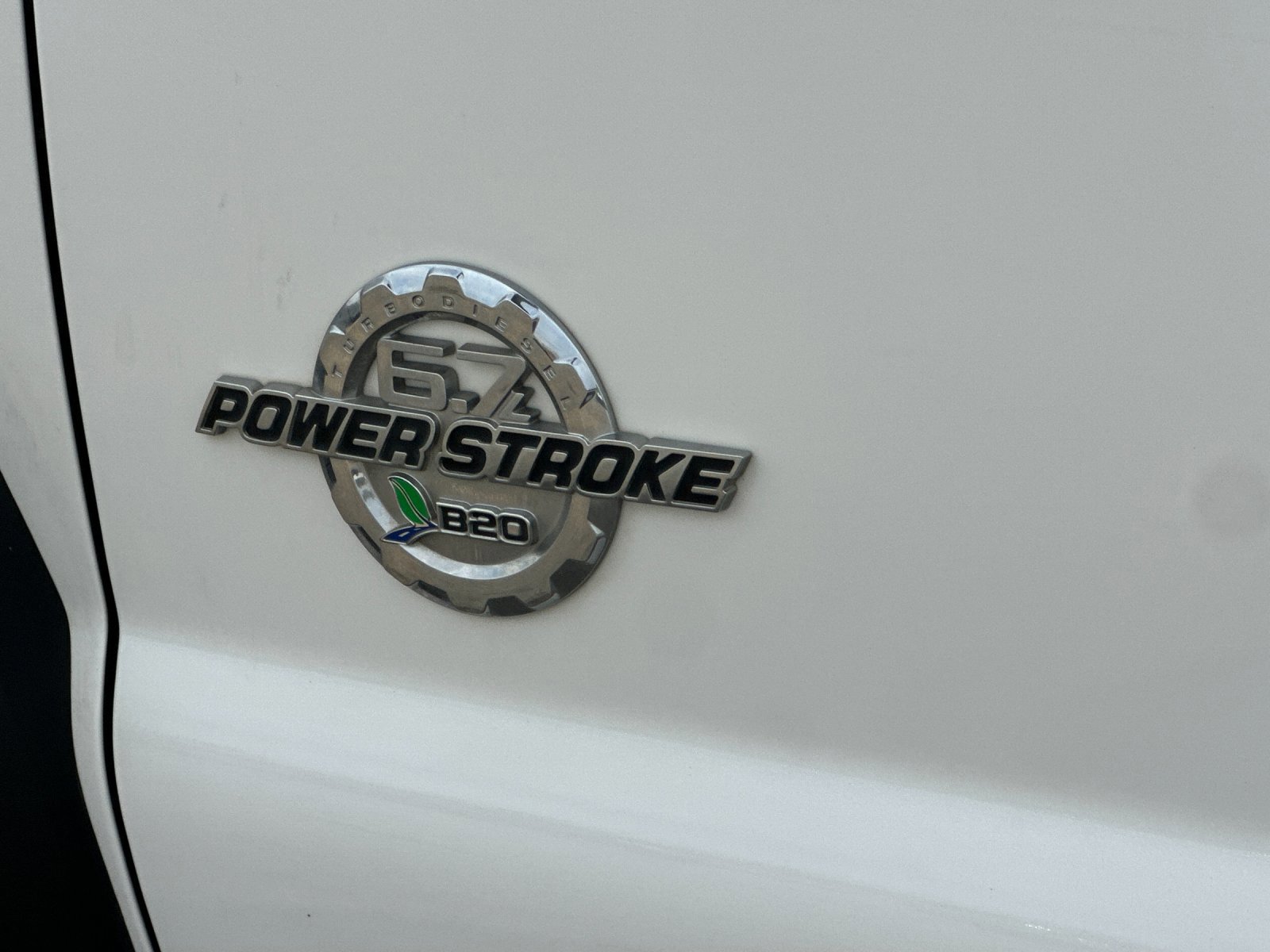 Used 2015 Ford F550 2WD Crew Cab Super Duty image 23