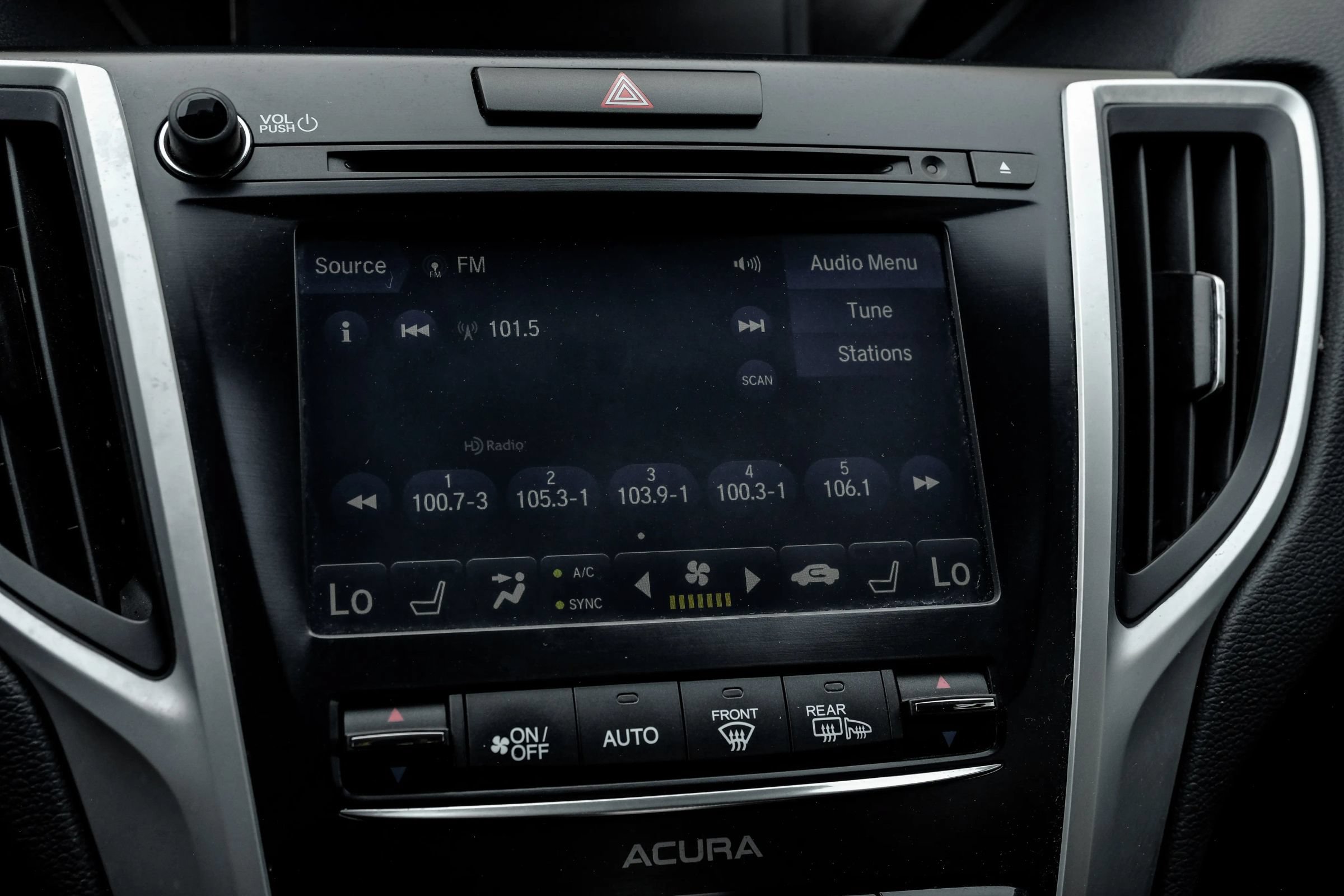 Used 2019 Acura TLX w/ Technology Package FWD image 36