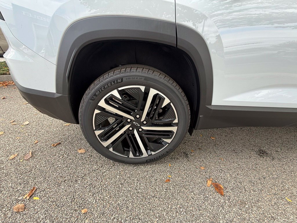 New 2027 Chevrolet Equinox RS w/ Convenience Package III AWD/4WD image 33