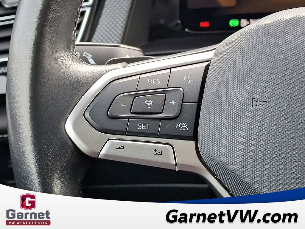 Certified 2024 Volkswagen Atlas Cross Sport SEL R-Line image 22