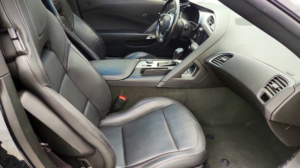 Used 2017 Chevrolet Corvette Stingray Coupe w/ Carbon Flash Badge Package image 20