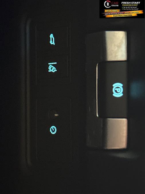 Used 2020 Jaguar E-PACE R-Dynamic S image 31