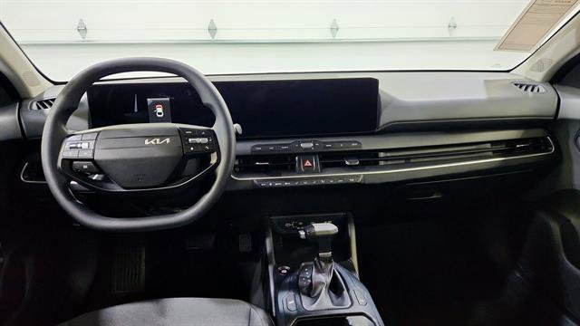 Used 2025 Kia K4 LXS image 22