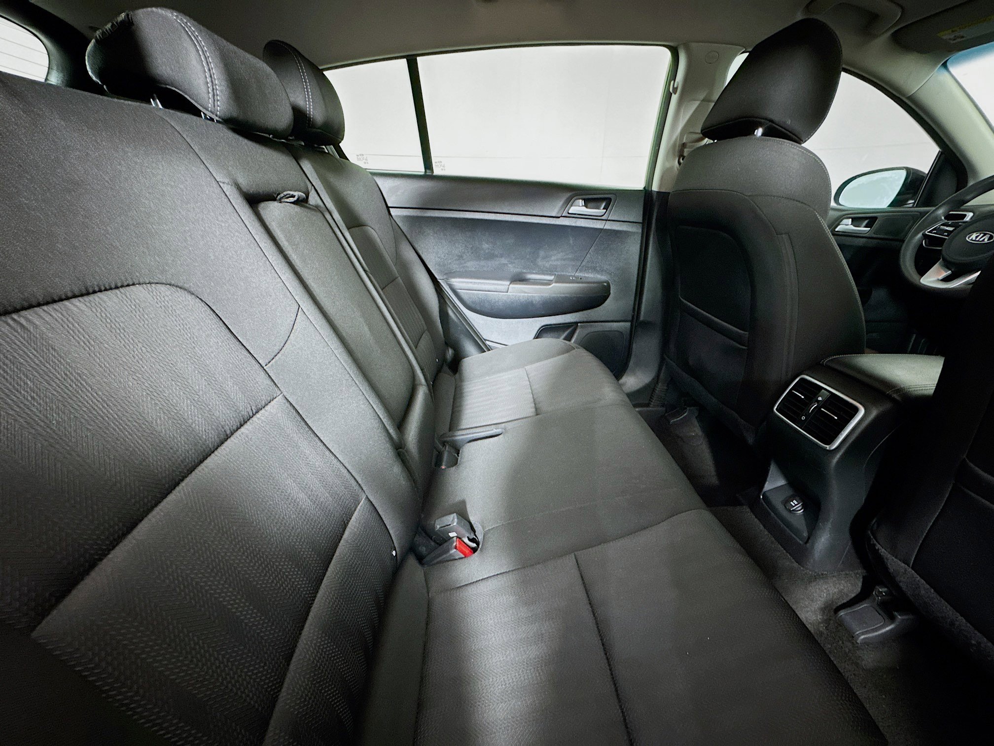 Used 2022 Kia Sportage LX image 25