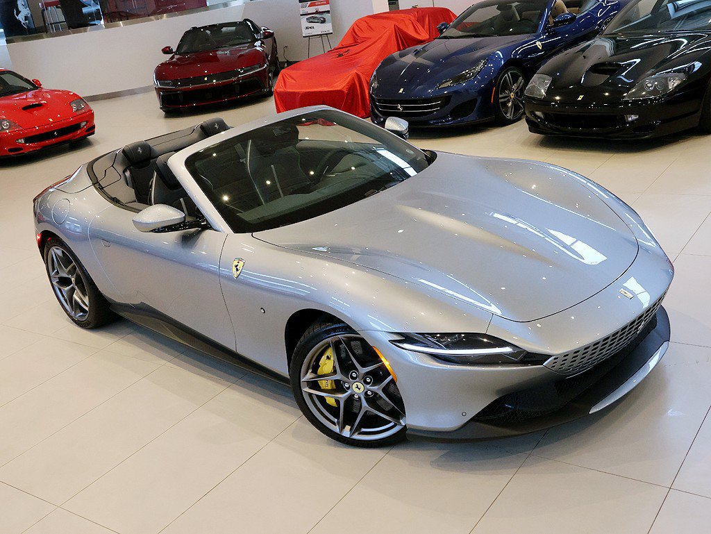 Certified 2026 Ferrari Roma Spider RWD image 19