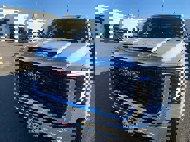 New 2025 GMC Sierra 2500 Pro image 3