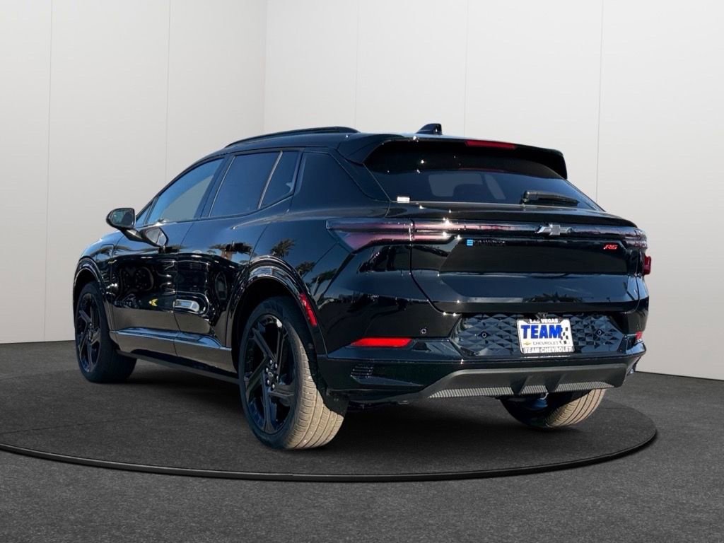 New 2026 Chevrolet Equinox EV RS image 4