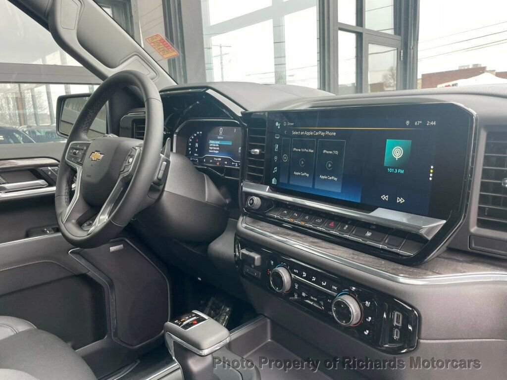 Used 2024 Chevrolet Silverado 1500 LTZ w/ Technology Package image 27