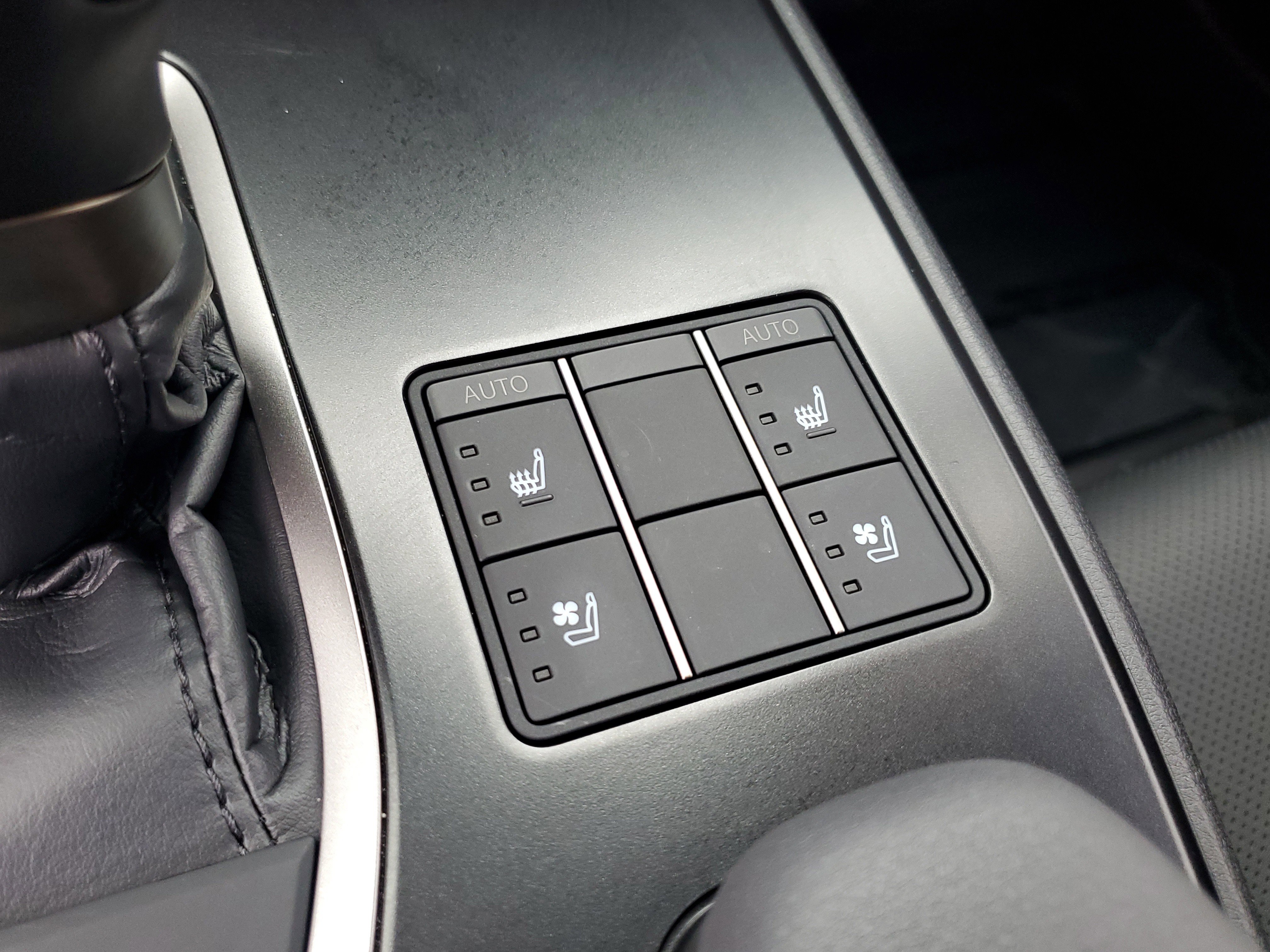 Used 2024 Lexus UX 250h F Sport image 30