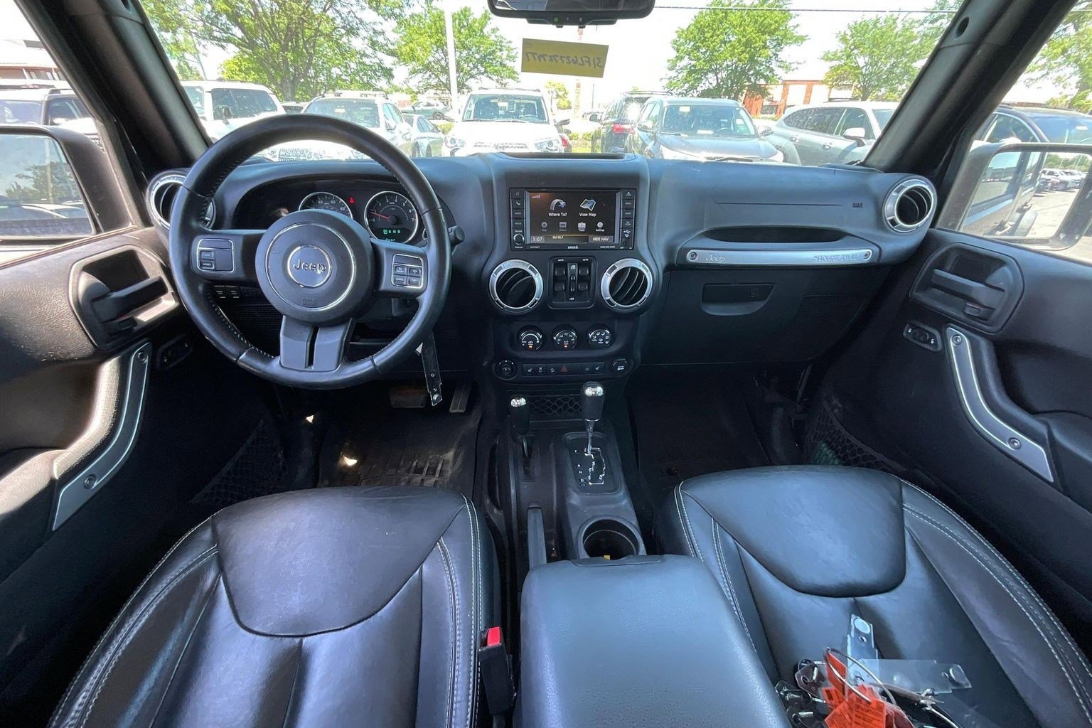 Used 2015 Jeep Wrangler Unlimited Rubicon AWD/4WD image 7