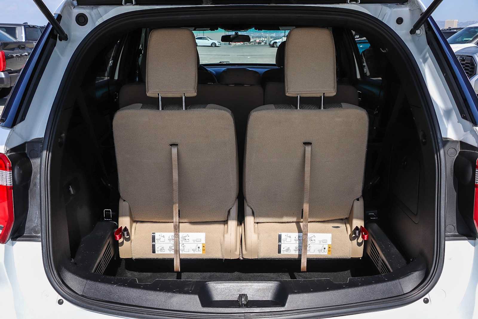 Used 2017 Ford Explorer FWD image 25