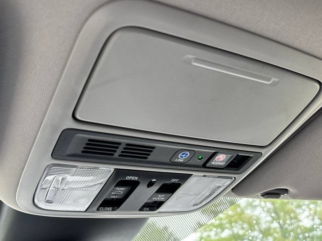 Used 2024 Honda Odyssey Elite image 50