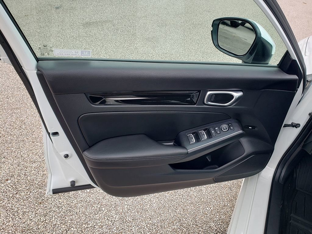 Used 2024 Honda Civic Touring image 10