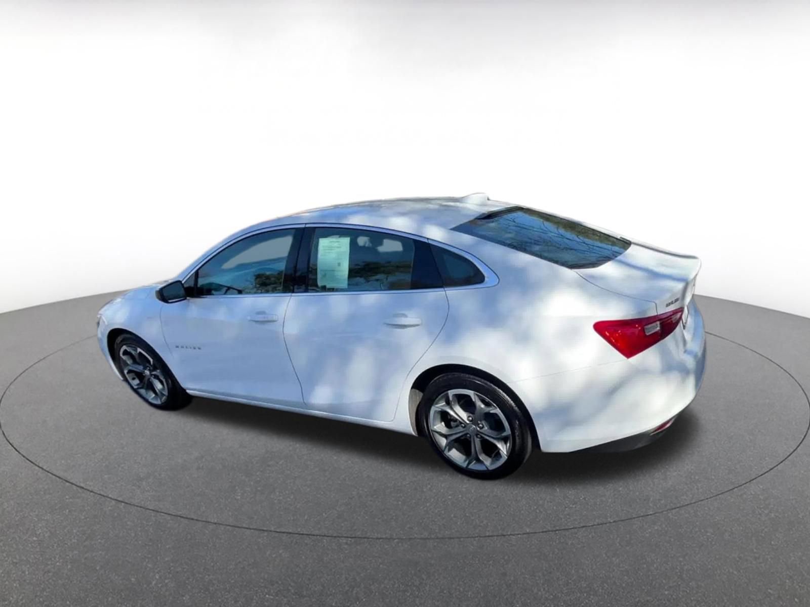 Used 2024 Chevrolet Malibu LT image 10