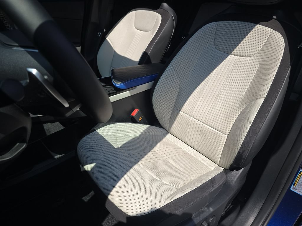 Used 2022 Kia EV6 GT-Line w/ GT-Line White Seat Package AWD/4WD image 24