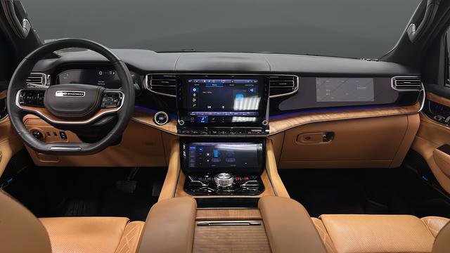 Used 2024 Jeep Grand Wagoneer Series III image 11