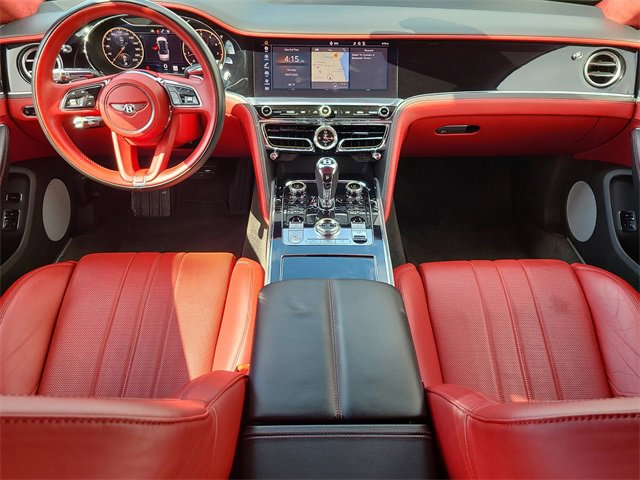 Used 2021 Bentley Flying Spur V8 image 18