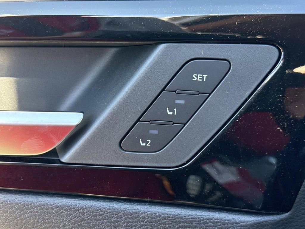 New 2026 Mitsubishi Outlander SEL image 24