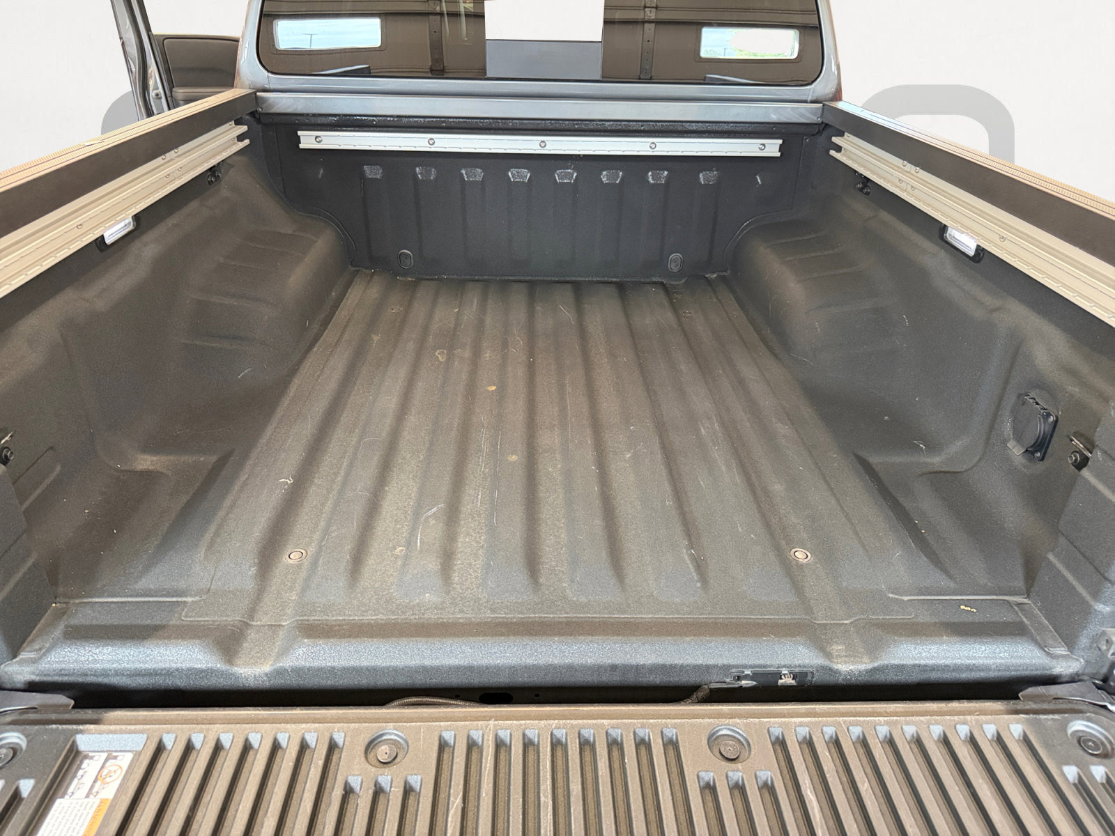 Used 2024 Nissan Frontier SL w/ Technology Package image 13